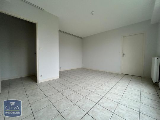 Location Appartement 2 pièces 45m² NIORT 79000 - Photo 1