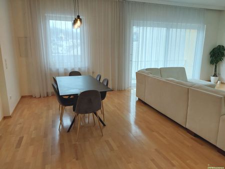 Helle122m² Mietwohnung mit Balkon und Terrasse im Zentrum von Amstetten - zwischen Hauptplatz und Bahnhof - Photo 4