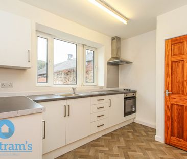 1 bed Flat for Rent - Photo 2