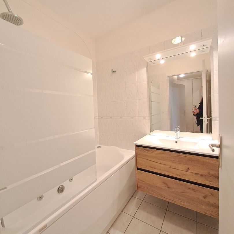 Location Appartement 2 pièces 43m² - Photo 1