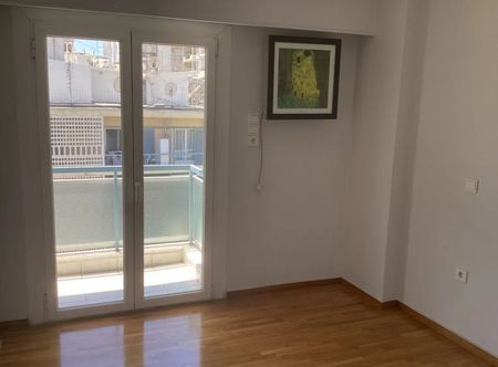Διαμέρισμα για ενοικίαση Φλοίσβος (Παλαιό Φάληρο) - Photo 2