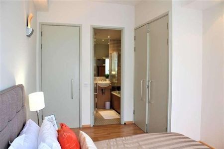 City Road, City, EC1V - Photo 2