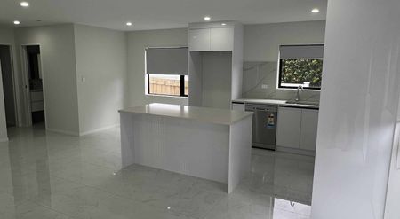 Stunning Short Term Rental - Photo 4