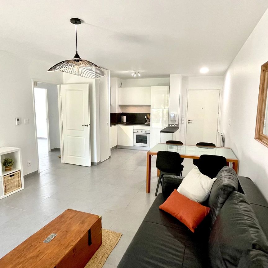 Location Appartement 3 pièces 58m² AIX EN PROVENCE 90ème - Photo 1