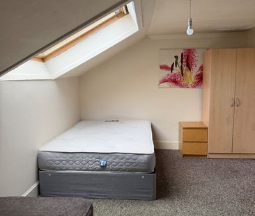 Room in a Shared Flat, Sauchiehall Street, G2 - Photo 3