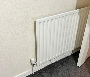Lovely room at Rainsborough Close £670 month - Photo 2