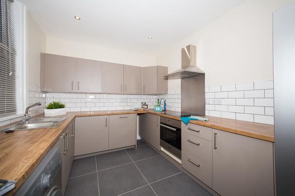 1 bedroom in a house share to rent - Photo 1