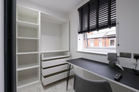 6 bedroom house to rent - Photo 4