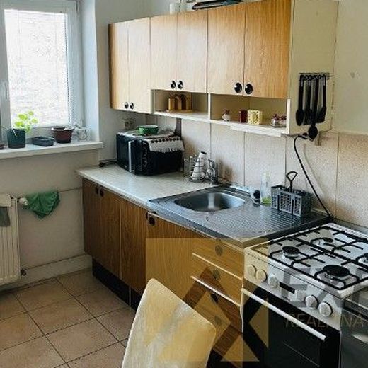 RK EXPRES - na prenájom 2 izbový byt v Handlovej, ul. 1.mája. - Photo 1