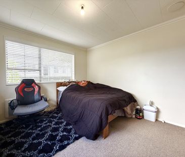 3-Bedroom Home in Totara Park - Photo 5