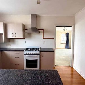 The Best of Dominion Road at Your Doorstep! - Photo 2