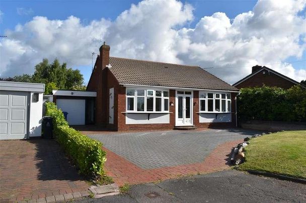 Poplar Lane, Cannock, WS11 - Photo 1