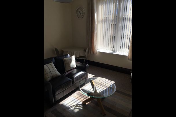 2 Bed Flat, Wallfield Place, AB25 - Photo 1