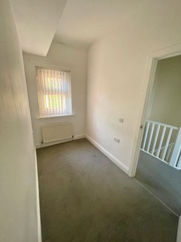 Hinderton Road, Birkenhead, CH41 - Photo 2
