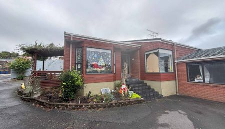 Glenfield family home, 4 bedrooms - Photo 5