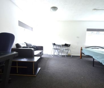 1 bedroom Property to rent - Photo 1