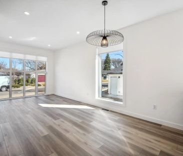 7803 - 77 STREET NW — Main - Photo 2