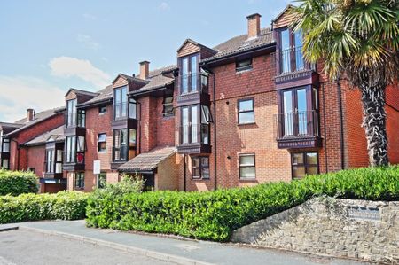 Midhope Road, Woking - Photo 4