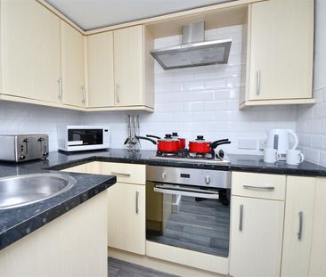 1 bed house share to rent in Coal Clough Lane, Burnley, BB11 - Photo 5