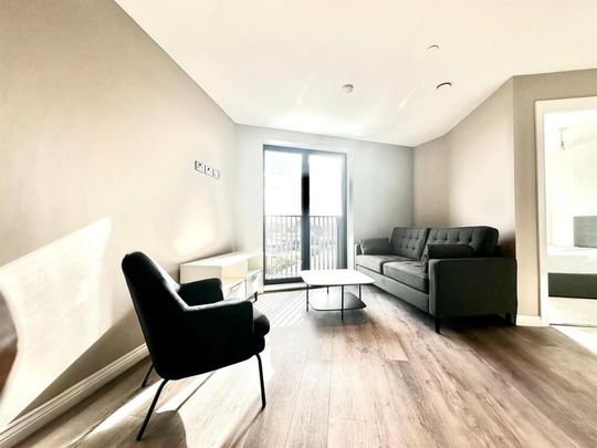 3 Bed Flat, Springwell Gardens, LS12 - Photo 1