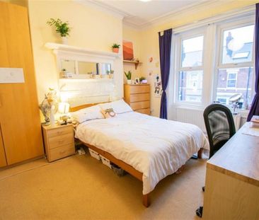 3 bedroom Student Flat to rent in Tavistock Road Newcastle Upon Tyn... - Photo 3