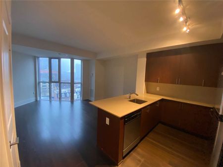 For Lease - 560 Front Street Unit# W #915, Toronto, Ontario - Photo 3