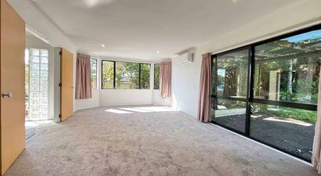 Renovated Five Bedroom House In Top School Zones - Photo 2