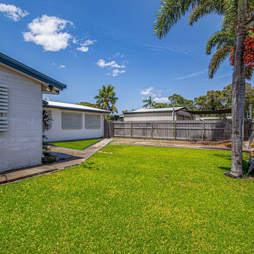 Family-Friendly Oasis in Kirwan - 39 Gouldian Avenue - Photo 1