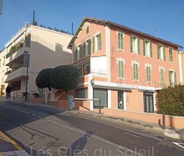 Location appartement de caractère 4 pièces 73 m² Bandol - Photo 4