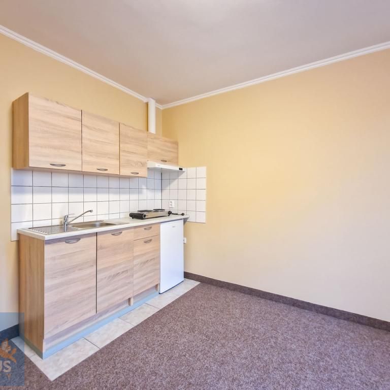 Pronájem bytu 1+kk 22 m2 - Photo 1