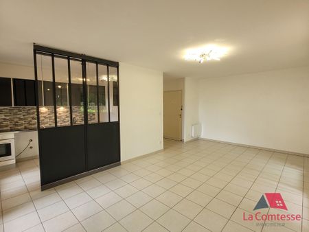 Location Appartement 2 pièces 49m² LAMBESC 13410 - Photo 4