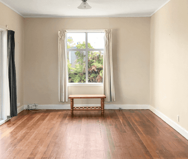 SPRINGVALE - 3 BEDROOMS - Photo 2