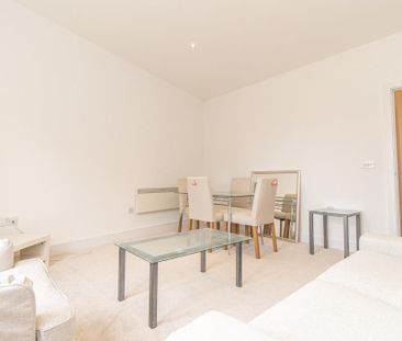 1 bedroom apartment to rent - Photo 2