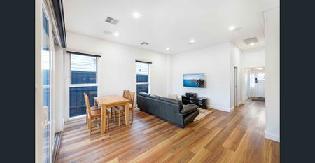 Delightful Family Home - Photo 3