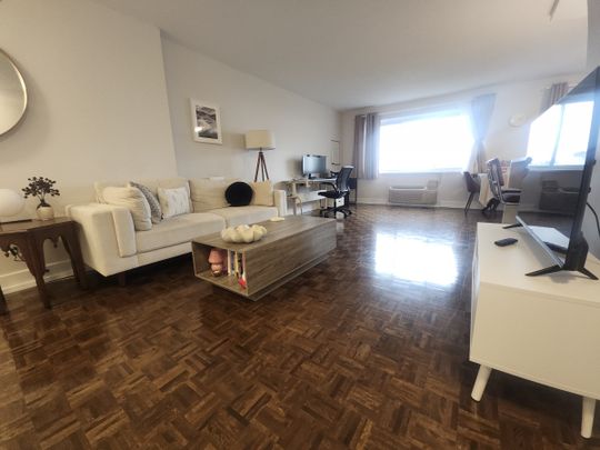 Sous-location – Unité 2 chambres entièrement meublée, tout inclus. - Photo 1