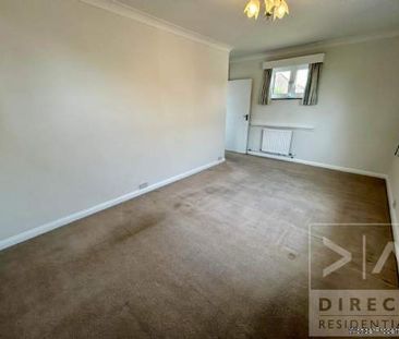 3 bedroom property to rent in Ashtead - Photo 4