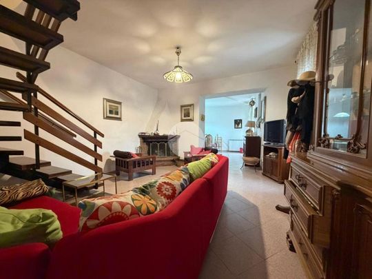 Casa di corte in affitto - Photo 1