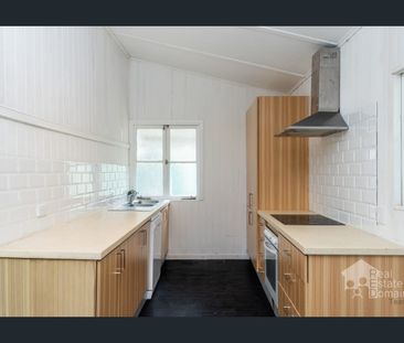 Prime Coalfalls Position – Walk to Schools & Shops - Photo 3