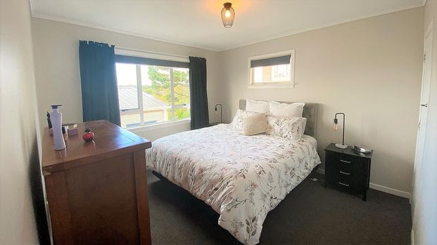 Renovated Family Home in quiet convenient location - Photo 1