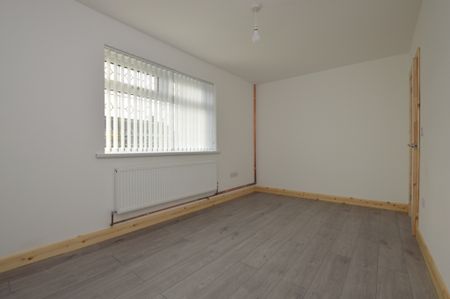 2 Bedroom Semi-Detached Bungalow - Photo 3