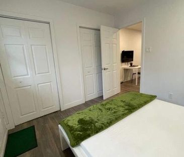 1 CH - 1 SDB - Montréal - $1,095 /mo - Photo 3
