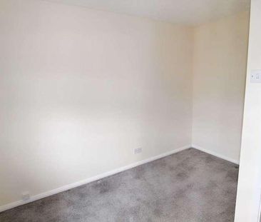 Beaconsfield Road, Aylesbury, HP21 - Photo 1