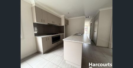 FAMILY HOME - Photo 3