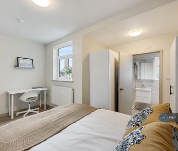 1 bedroom in a house share to rent - Photo 6