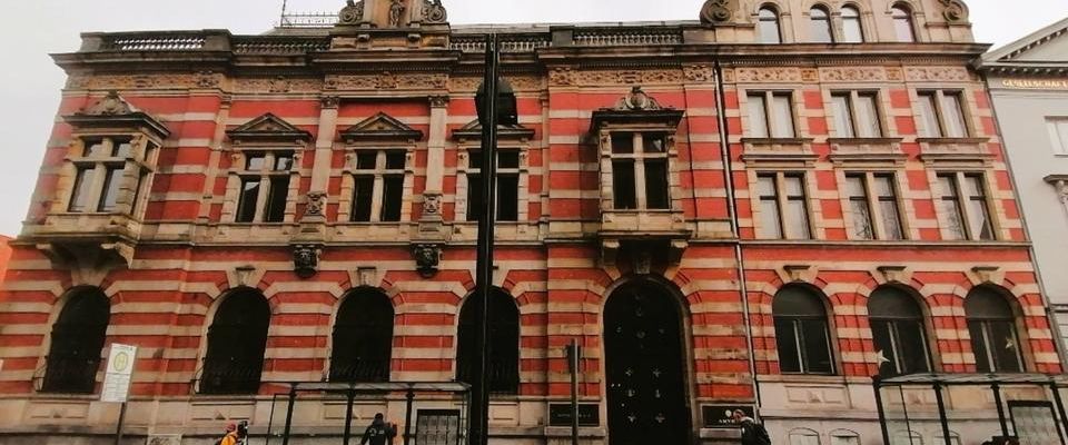 2-Zimmer Wohnung zur Untermiete in einem historischen Gebäude - Photo 1