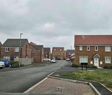 Brookes Lane, Hemlington, TS8 - Photo 3