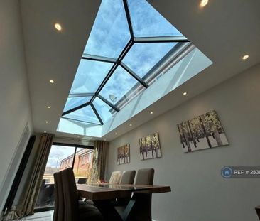 3 bedroom detached house to rent - Photo 5