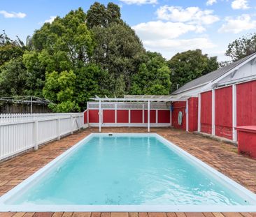 Spacious DGZ Character Home with Pool & Huge Grounds - Photo 5