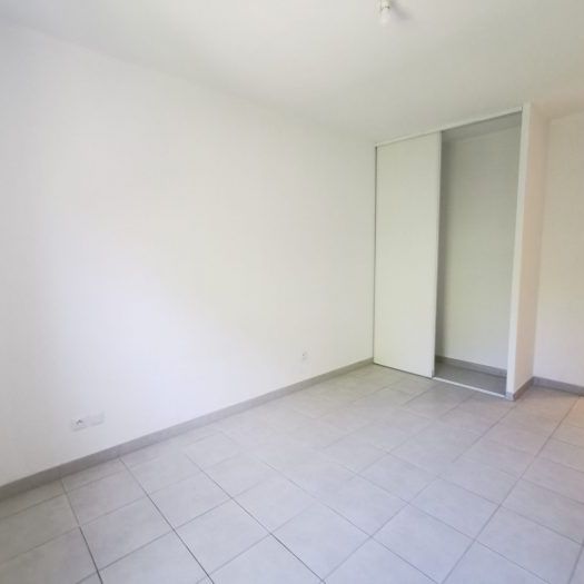 T3 Cuers 62 m² - Photo 1