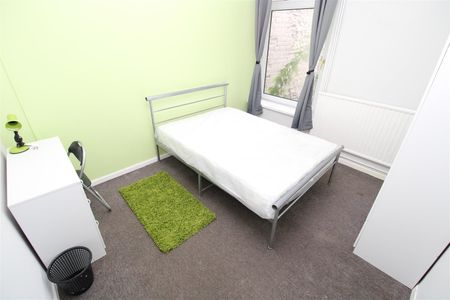 House - Terraced For Rent Queen Street, Pontypridd - Photo 3